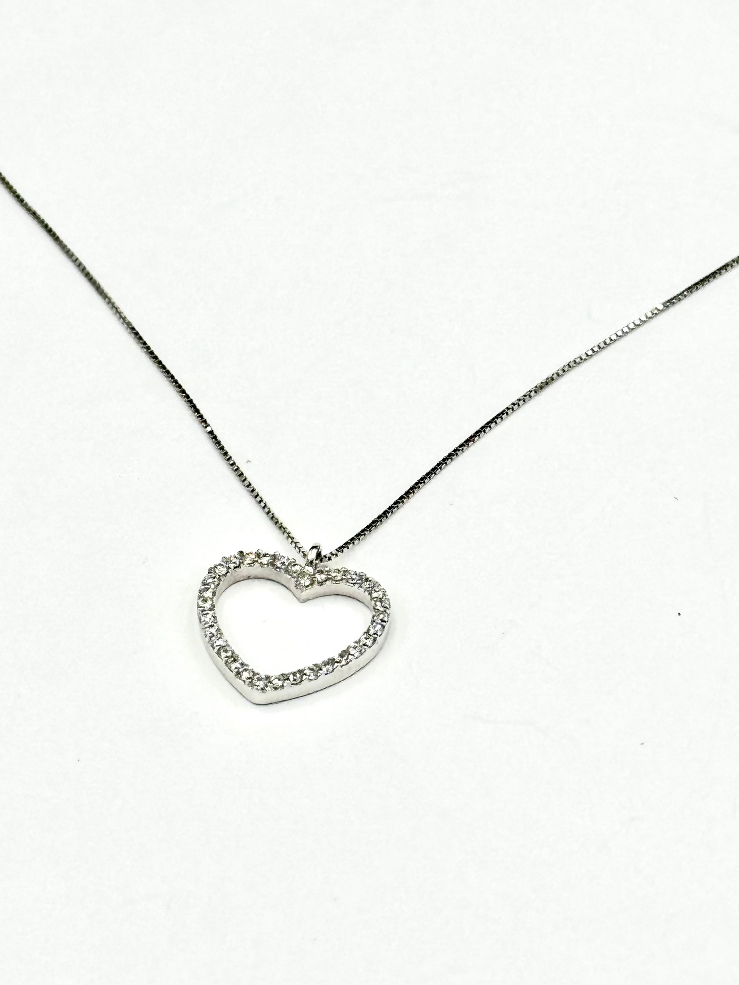 Collana d’oro bianco “Riflesso d’amore”