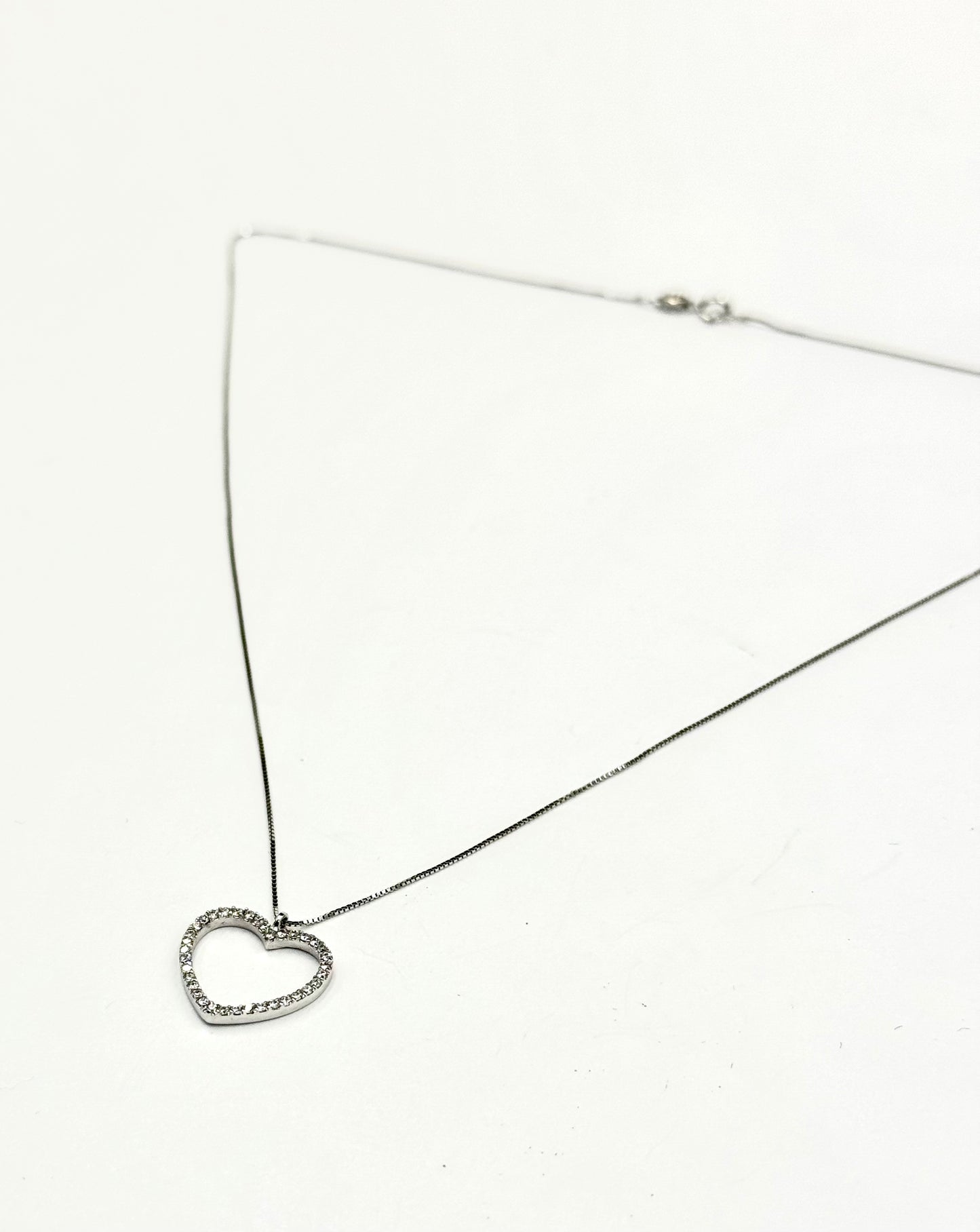 Collana d’oro bianco “Riflesso d’amore”