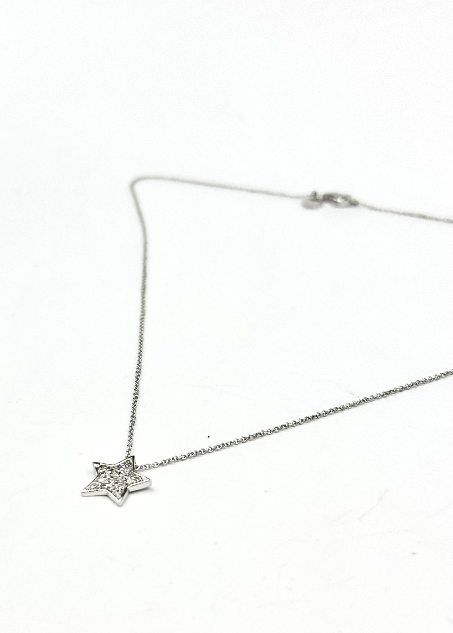 Collana d'oro bianco "Stella di Luce"